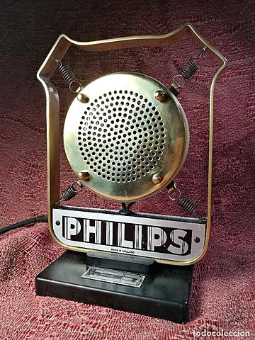 Primer micròfon de carboni