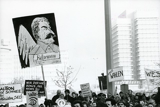 Zahlreiche Demonstrationen in der DDR