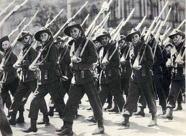 First convoy of Australian Imperial Force troops leave Australia for war