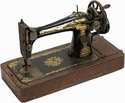 Primera maquina de coser electrica