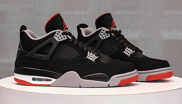 Air Jordan IV