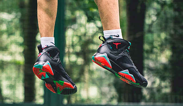Air Jordan VII