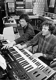 popular electronic music