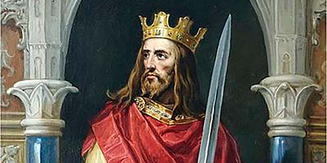 juan II vuelve a tordesillas y su palacio se convirtio en su propia carcel cuando el infante don fernando secuestra al rey.