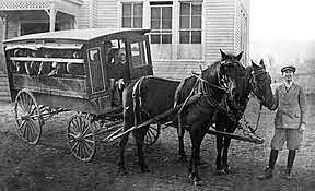 Apareció el primer autobús como concepto.