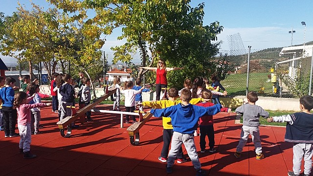 Γυμναστήκαμε με τις οδηγίες και τις συμβουλές της γυμνάστριας