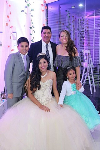 Los quince años de mi hermana