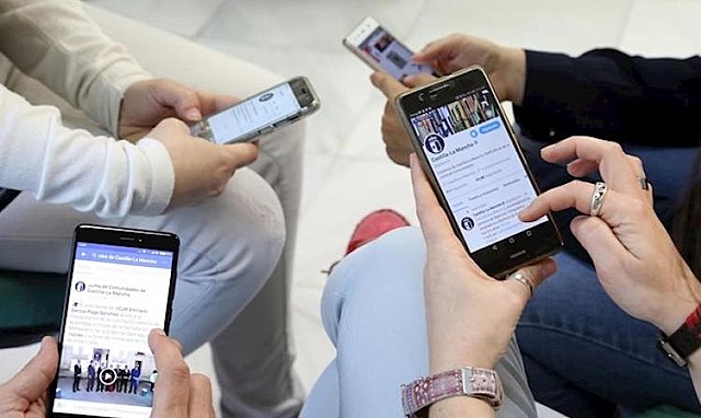 Población con acceso  Internet