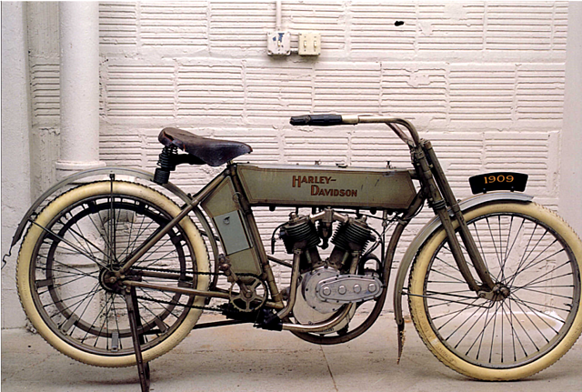 Harley Davidson Model 5D, The purpose of this project was to create and introduce Harley Davidsons first V-twin powered motorcycle.
