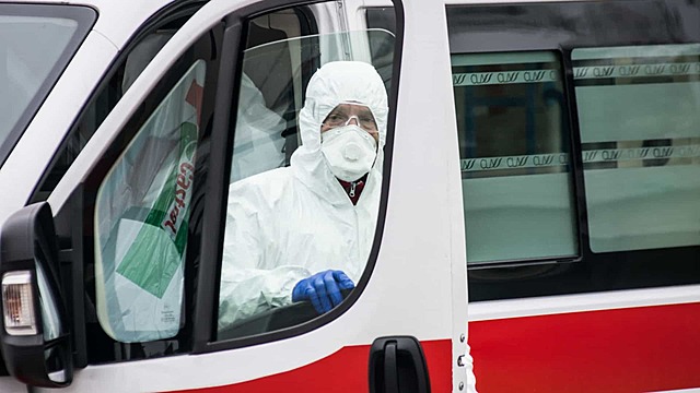 Estudo avança para as datas em que Itália ficará sem casos de Covid-19