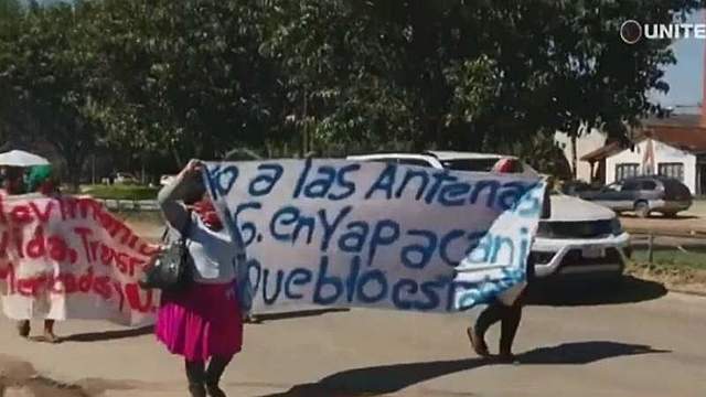 Policía abandona Yapacaní tras el hostigamiento permanente de vándalos que atentaron contra antenas