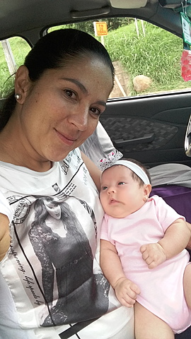 Cada día más grande y que no falten las selfies con mamá...