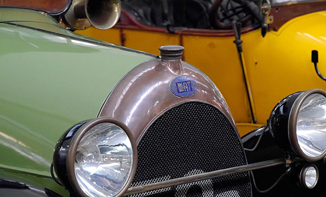 THE ELECTRIC HEADLIGHTS