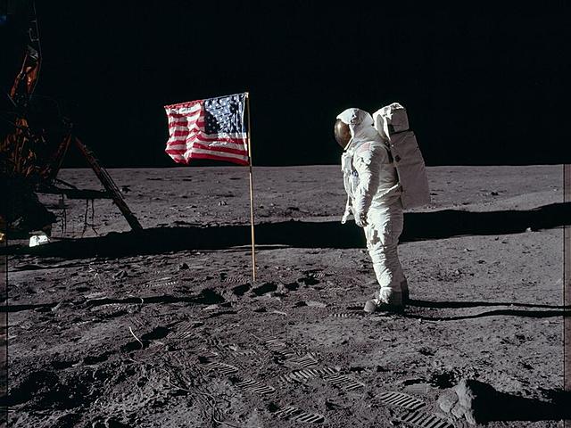 De eerste man op de maan