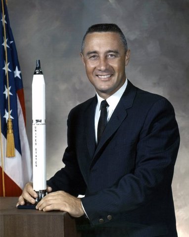 Gus Grissom (US)