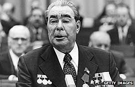 Brezjnev volgt Chroesjtsjov op als staatshoofd