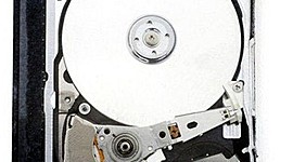 Timeline: 1999 IBM Micro drive