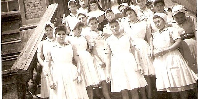 Primer plan de estudios para la carrera