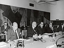 (UNESCO) celebración de  Conferencia Internacional sobre Planeamiento de la Educación,