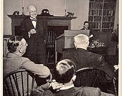 Supervisión comenzó a considerase como una práctica de relaciones humanas