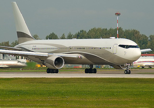 Boeing 767-33A "Bandit"