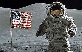 El hombre llega a la Luna