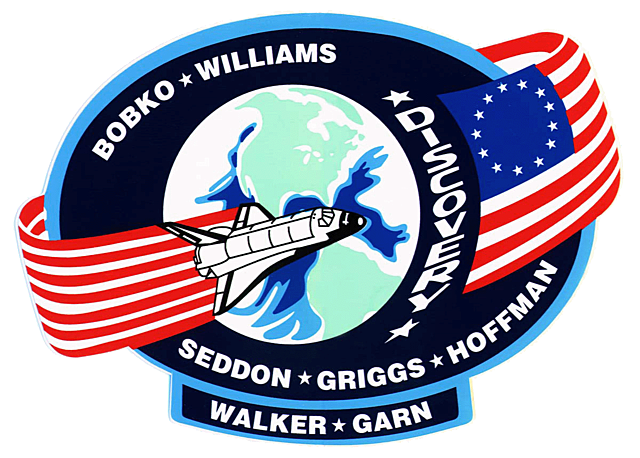 STS-51-D, First impromptu Extravehicular activity of program to fix Syncom F3