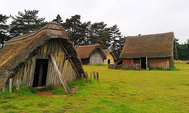 Anglo-Saxon houses