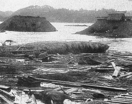 Nankaido japan tsunami 1707 damage cost