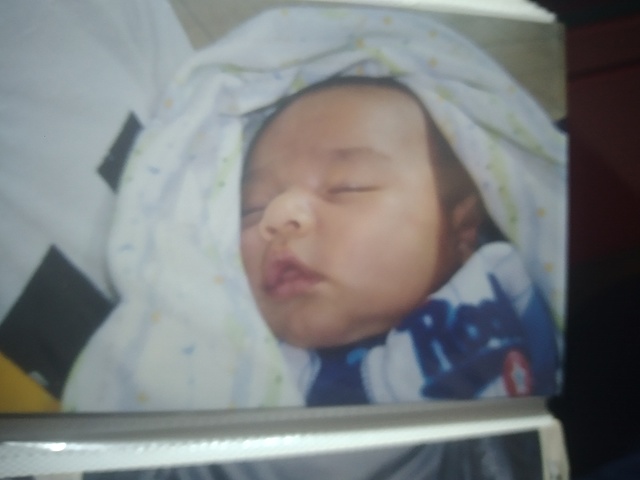 I was born in 2006 in December 09