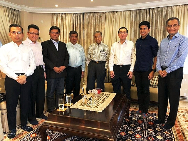 希盟转挺马哈迪任第八任首相人选