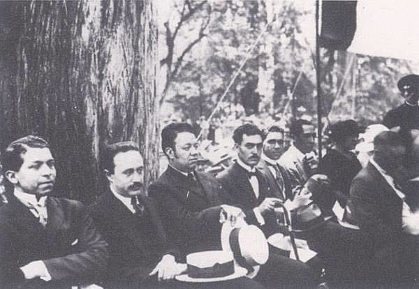 Se forma grupo de intelectuales y profesores miembros del Ateneo de la juventud que impugnaba el materialismo