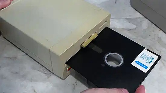 IBM construyó el primer floppy disk