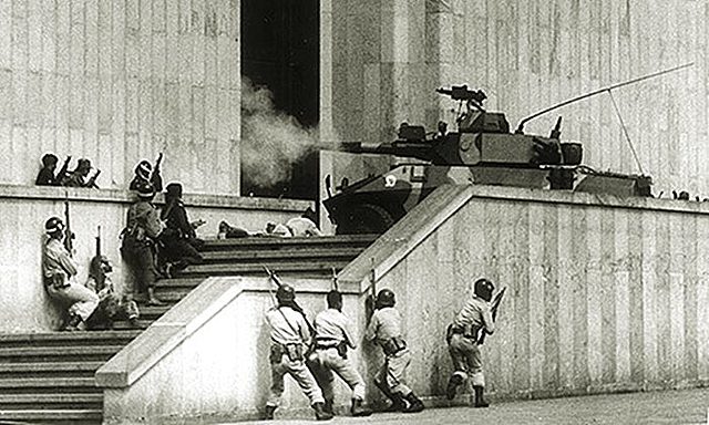 Asalto al palacio de justicia.