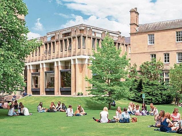 Característica Administrativa - 4ª Generación EaD