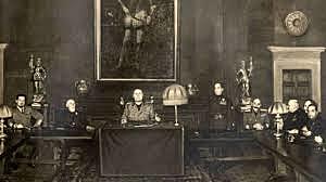 Encarcelamiento de Mussolini y final del Fascismo Italiano.