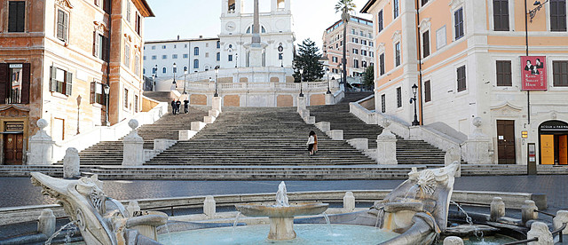 PRIMER DIA DE AISLAMIENTO TOTAL EN TODO EL PAÍS