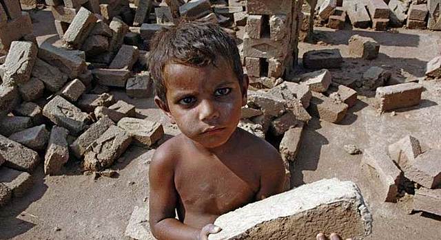 NIÑO RECURSO ECONÓMICO