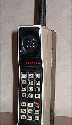 Primer Teléfono Movil de uso comercial