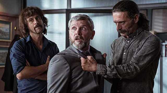 EP_33 El Ministerio consigue atrapar a las sociedades secretas.