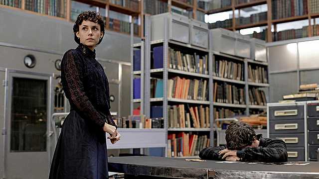 EP_37 Amelia Folch regresa al Ministerio a ayudar a Julián a recuperar la memoria.