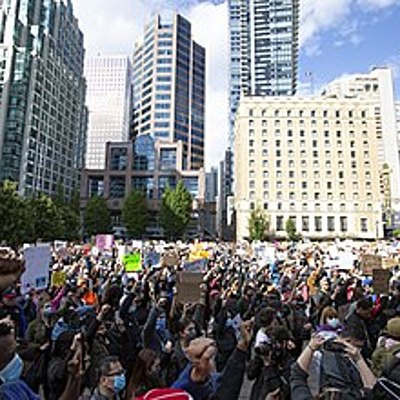 Timeline: 弗洛伊德之死各方的反应