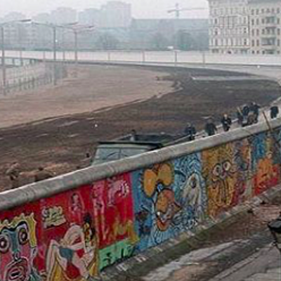 Timeline: History of the Berlin Wall