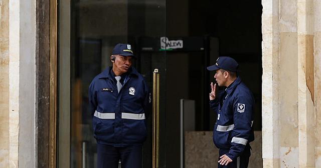 COMUNICATIVA - TRABAJANDO EN VIGILANCIA