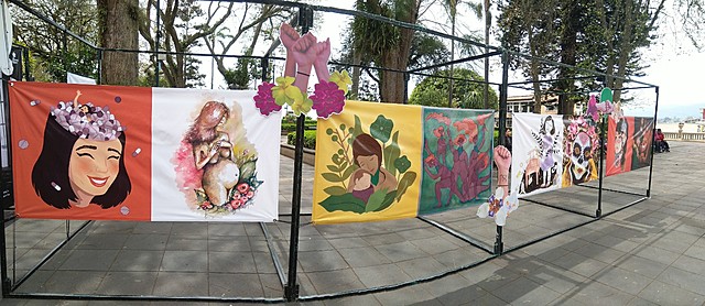 Mural colectivo mujeres