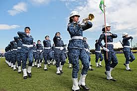 GRADO COMO DRAGONEANTE