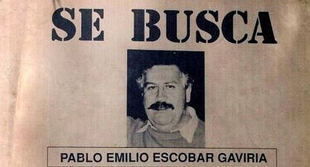 Los Pepes hacen atentados contra Pablo Escobar