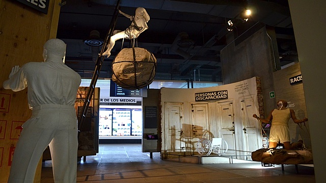 Exhibición Permanente Que Busca Una Reflexión Social