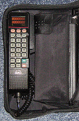 Motorola 2900 Bag Phone