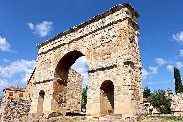 Arco Romano